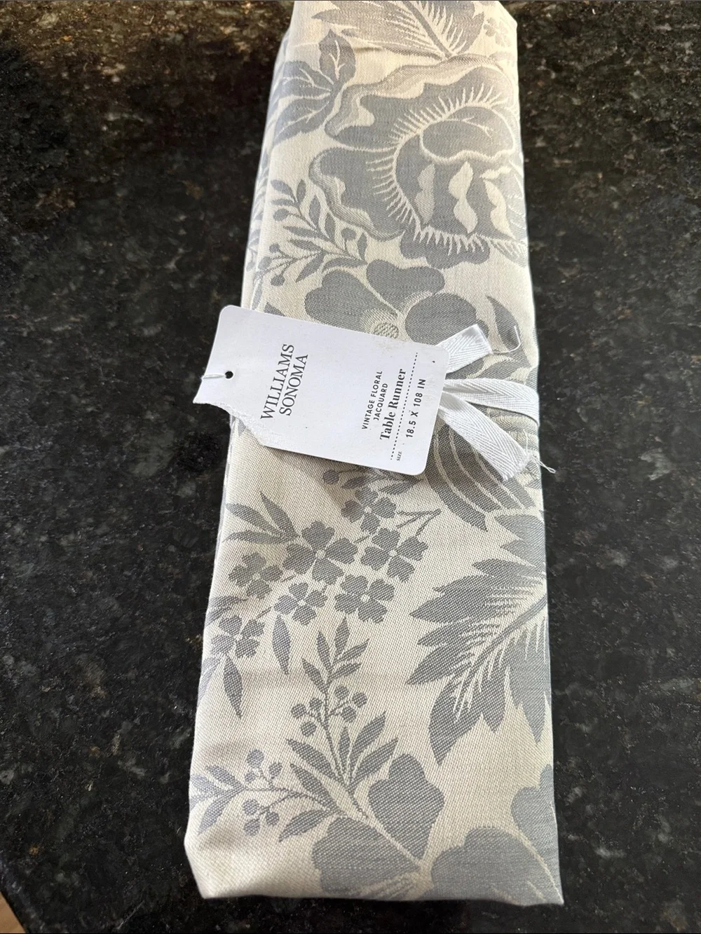 Williams Sonoma Cream and Gray Botanical Table Runner NWT